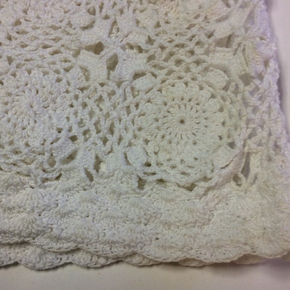 Hand Crocheted Women’s White Button Up Top VTG - Picture 8 of 13
